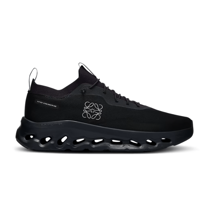 On Running Cloudtilt Loewe All Black
