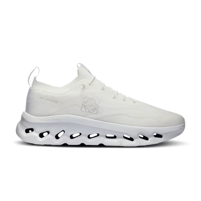 On Running Cloudtilt Loewe All White