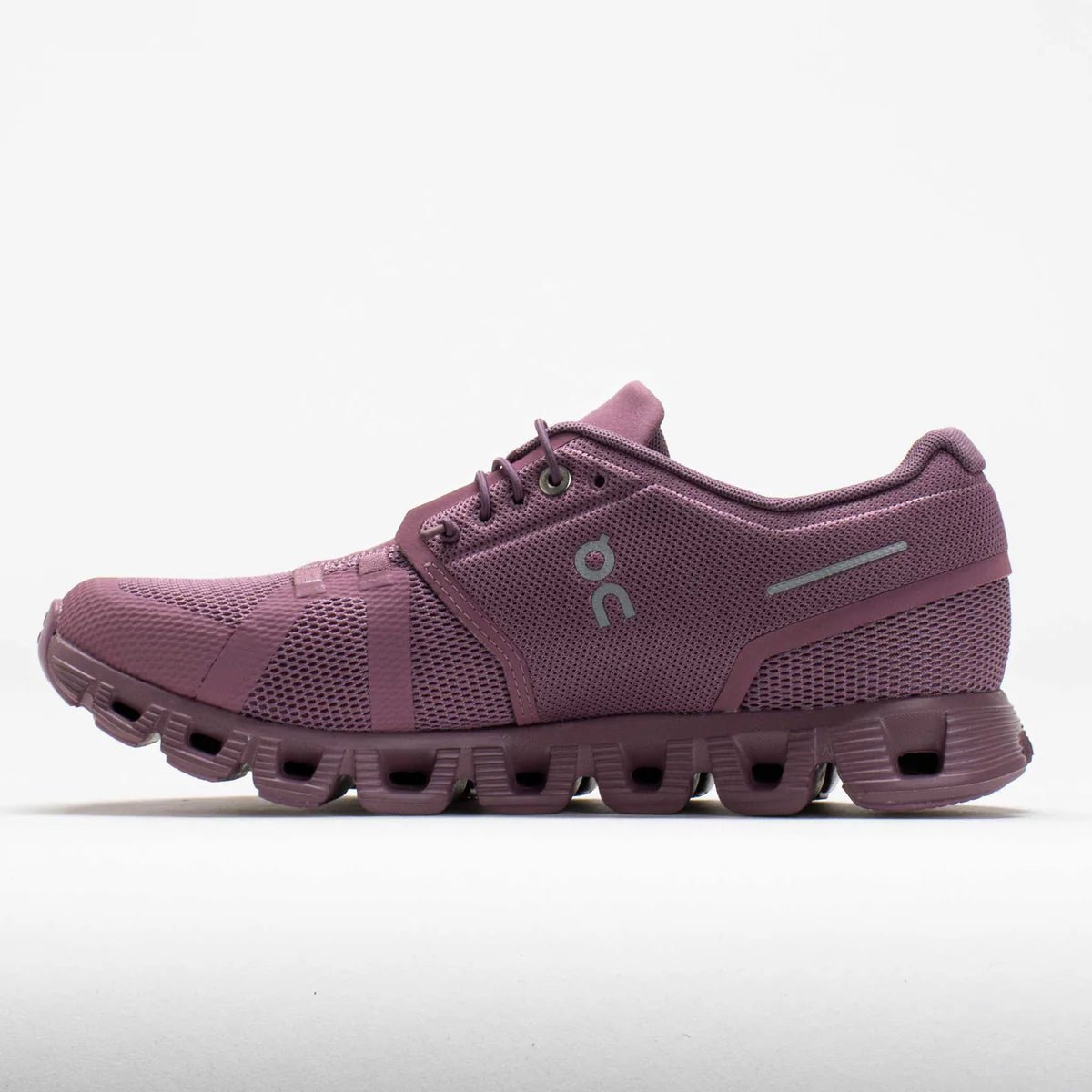 "On Running Cloud 5 Women's Quartz sneakers by Hype Elixir – lightweight, cushioned sneakers in a soft Quartz colorway, providing exceptional comfort, support, and a sleek design for all-day wear."