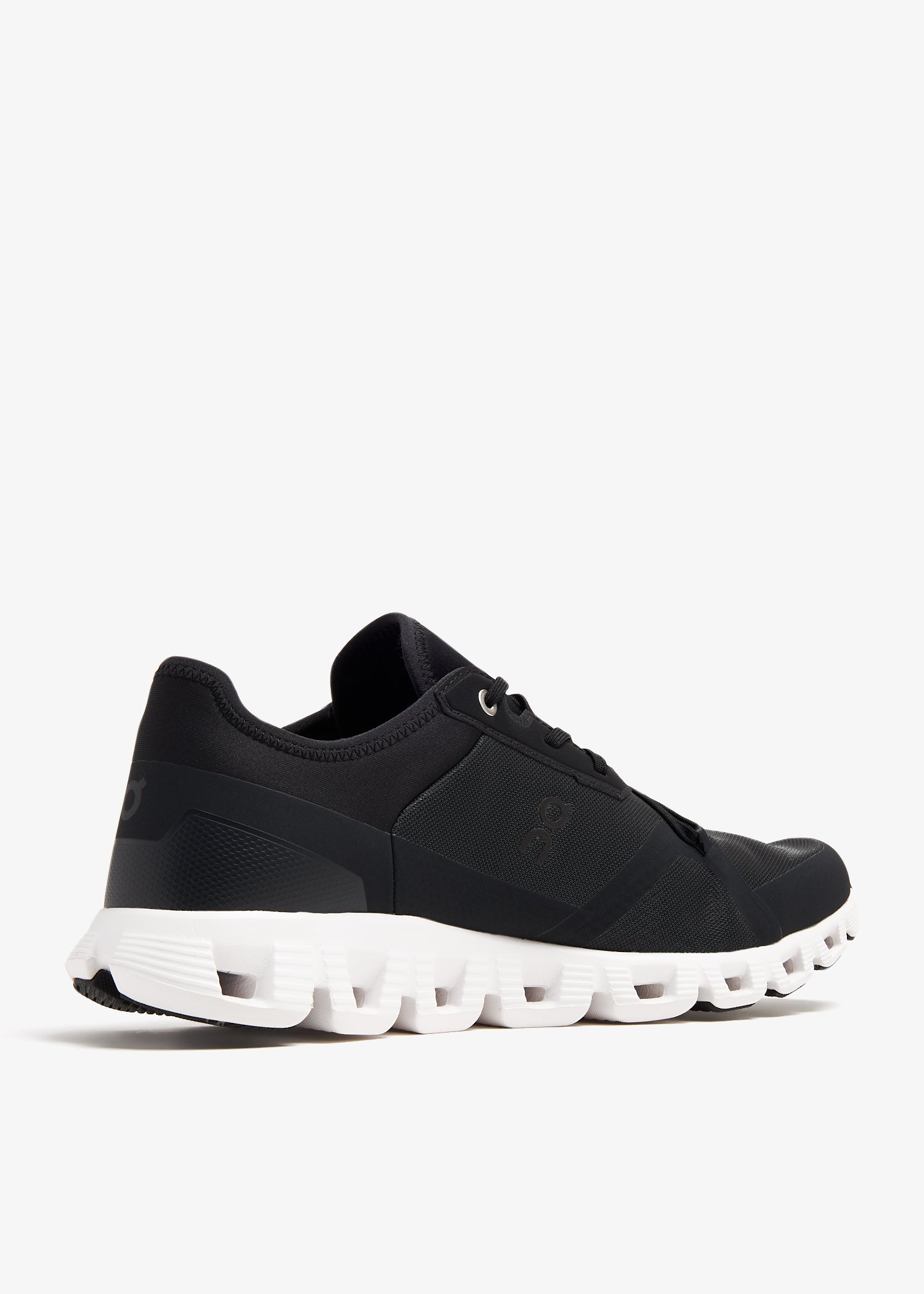 "On Running Cloud X 3D sneakers by Hype Elixir – dynamic, lightweight sneakers designed for versatile performance, featuring advanced CloudTec® technology and a sleek, modern design for ultimate comfort and support."