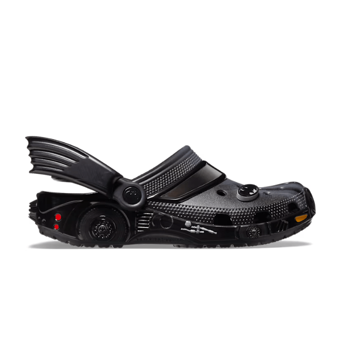 "Crocs Classic Clog Batman Batmobile (TD) – playful and bold clogs featuring a Batman Batmobile design, offering comfort and style for little superhero fans."
