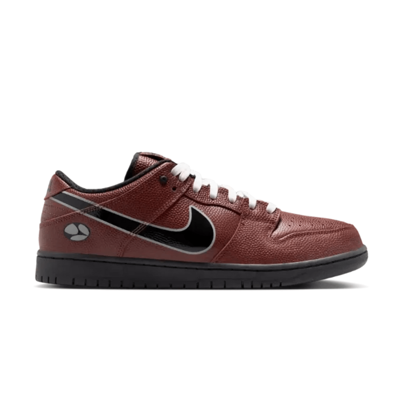 Nike SB Dunk Low Limosine Skateboards