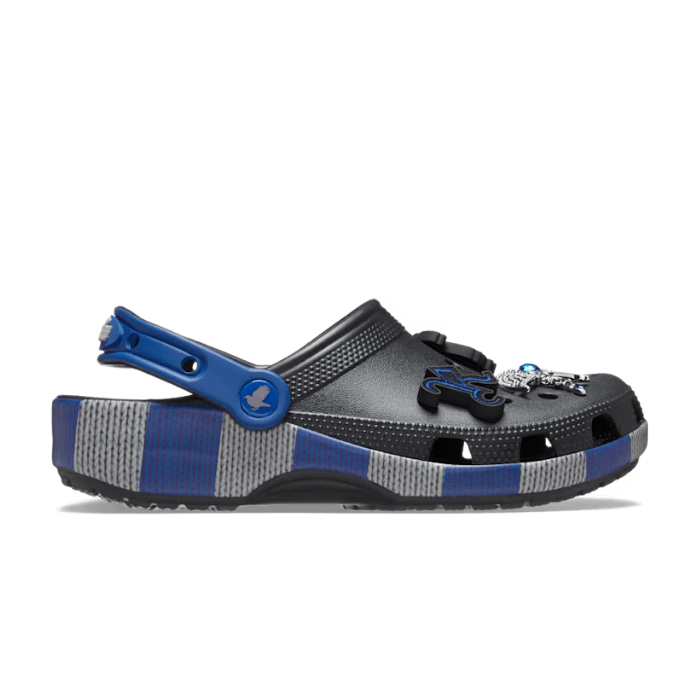 "Crocs Classic Clog Harry Potter Ravenclaw by Hype Elixir – stylish clogs featuring Ravenclaw house colors and emblem, combining comfort and magical style for fans."