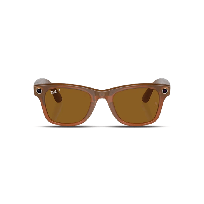 "Ray-Ban Meta Skyler Shiny Caramel/Brown – stylish sunglasses featuring a shiny caramel frame with brown lenses, offering a classic and refined look with versatile comfort."