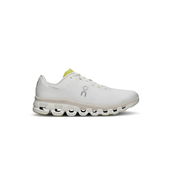 ON Running Cloudflow 4 White | Sand UK 8 - Warehouse Sale