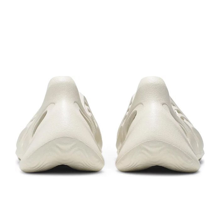 yeezy foam rnnr ararat